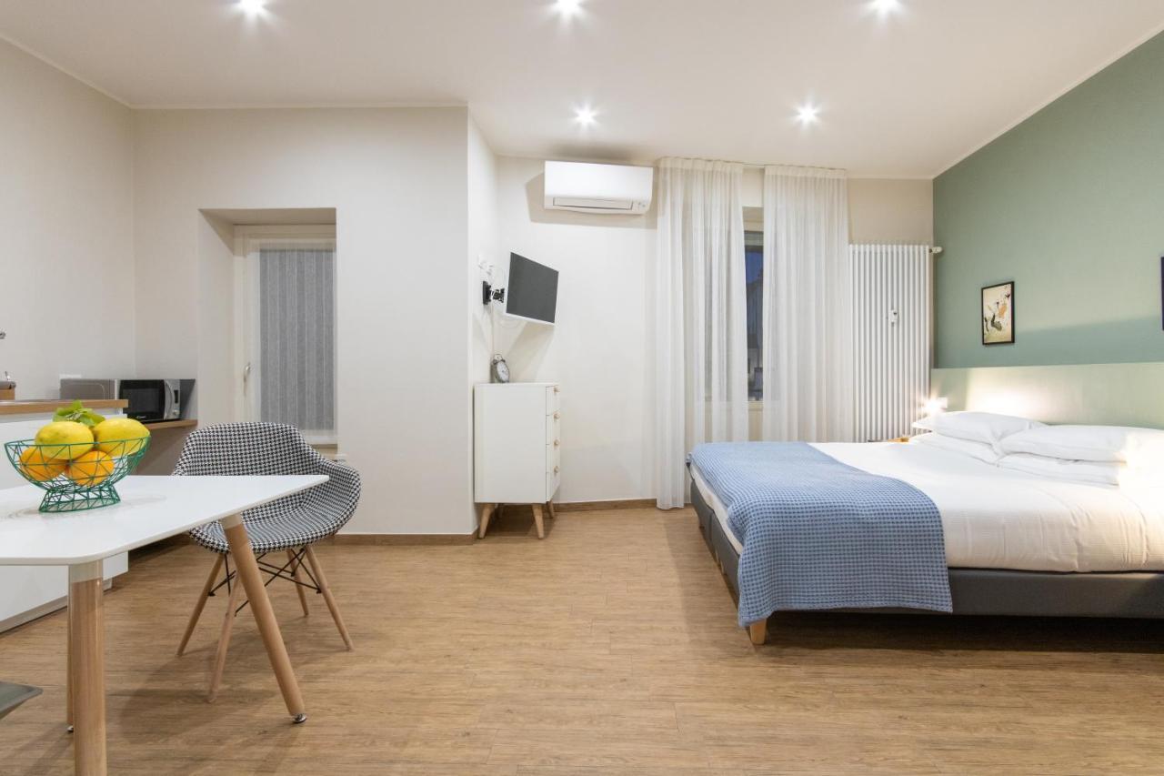 Aqualago Casa Vacanze Apartment E ヴェルバーニア エクステリア 写真